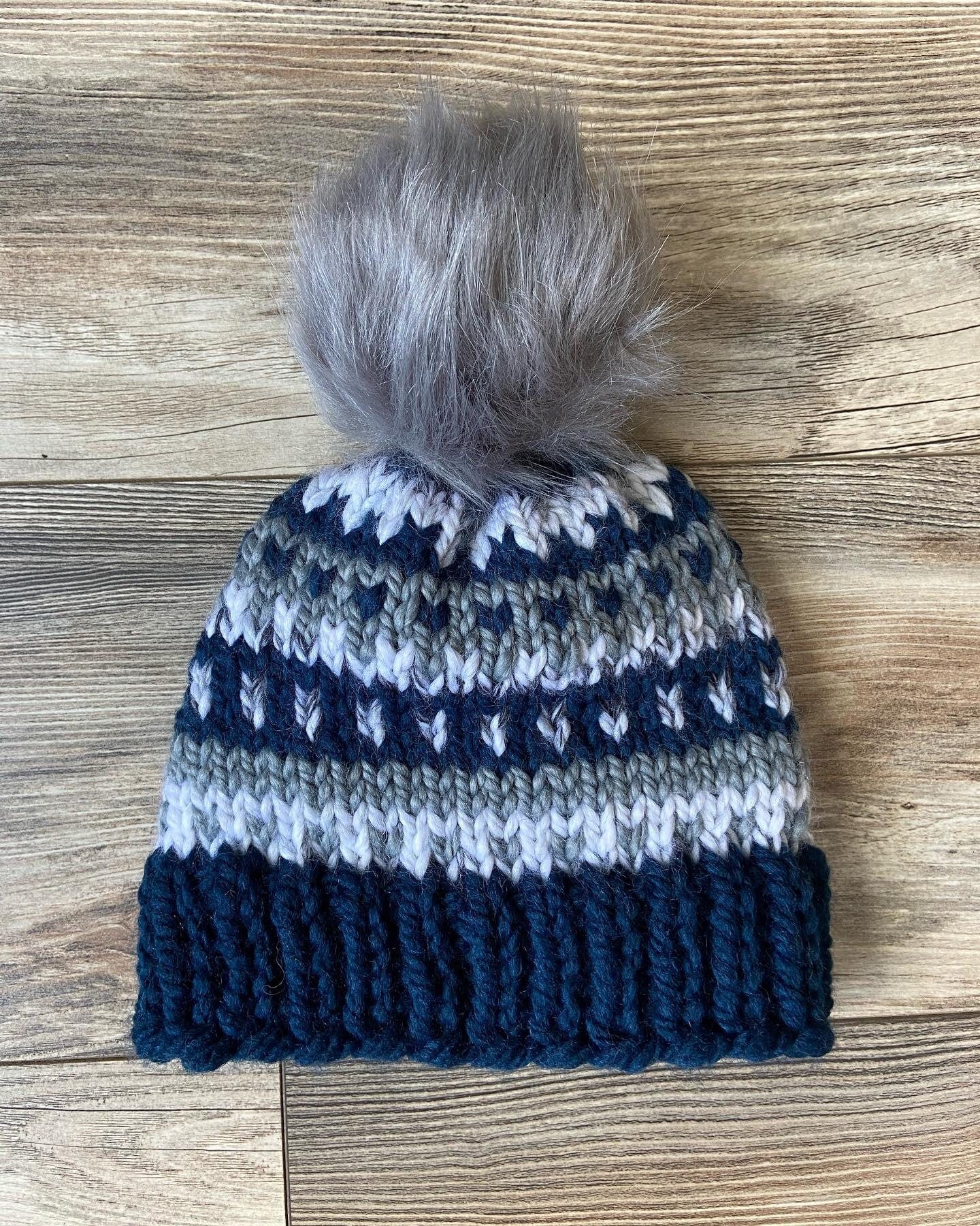 Dallas Cowboys Hat; Cowboys team colors beanie