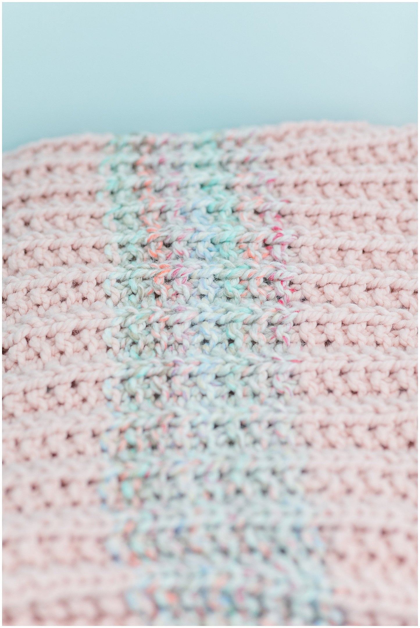 Fluffy Rib knit blanket knitting pattern; easy pattern for beginning knitters