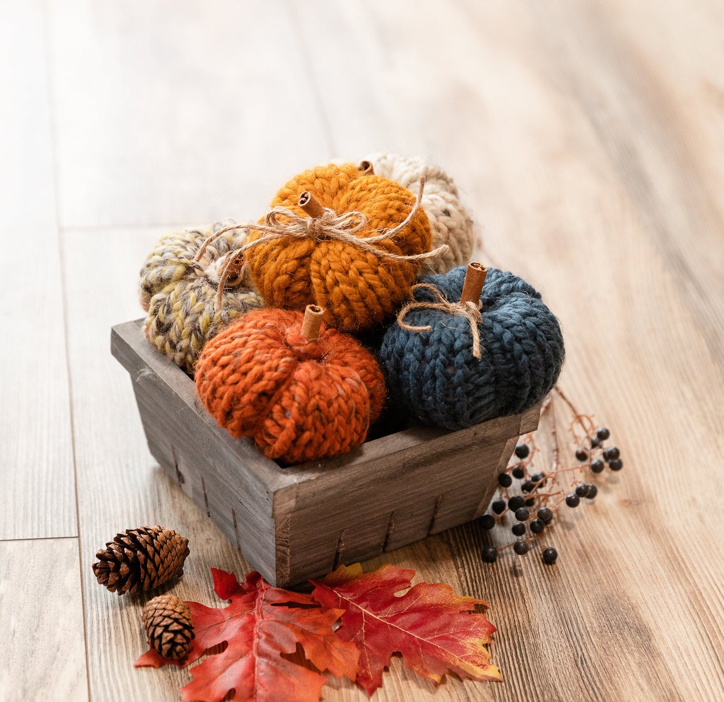 Knit pumpkins | Mini knit pumpkins for fall farmhouse decor