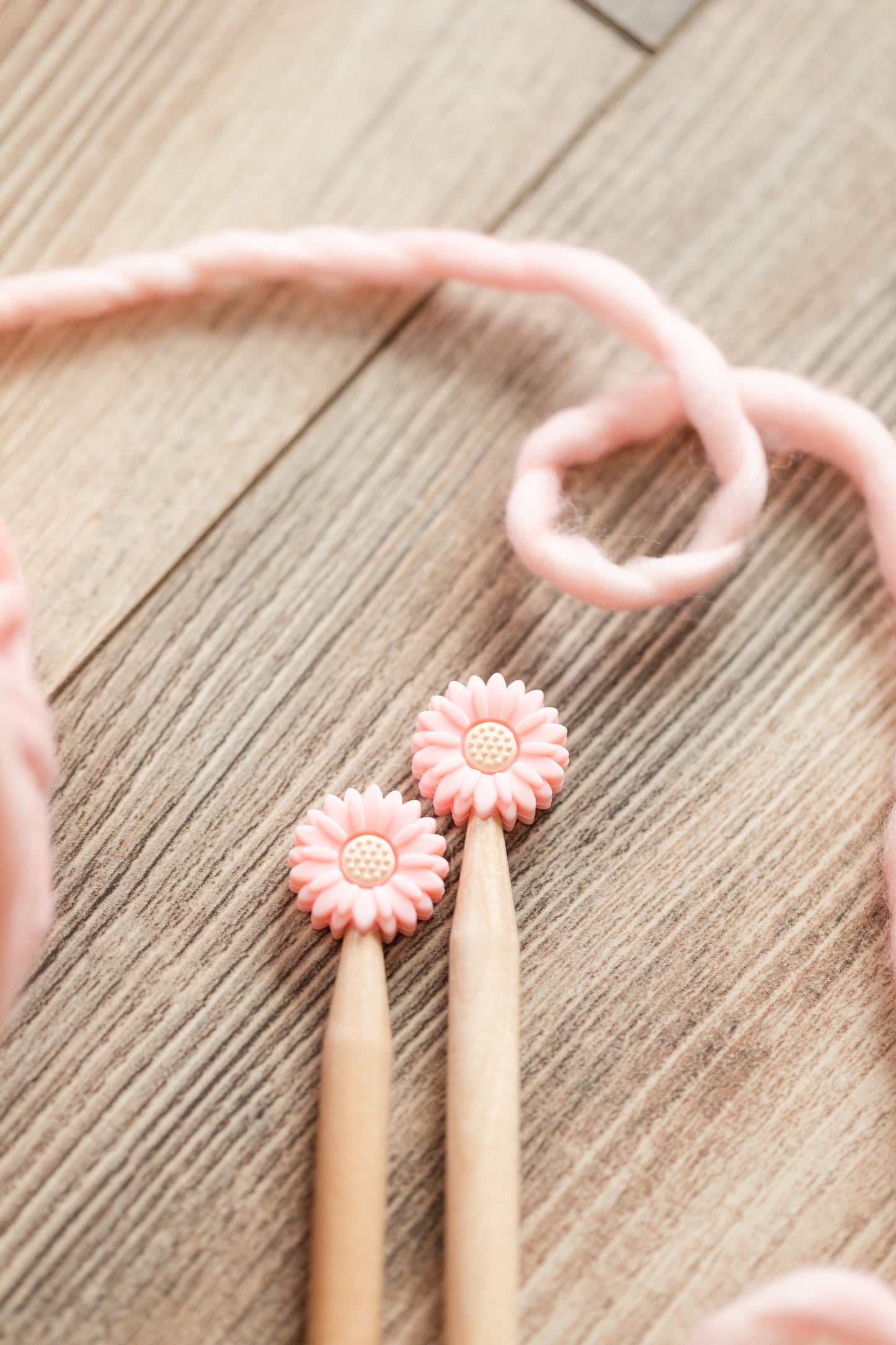 Sunflower stitch stoppers | Knitting notions daisy./sunflower stitch stoppers