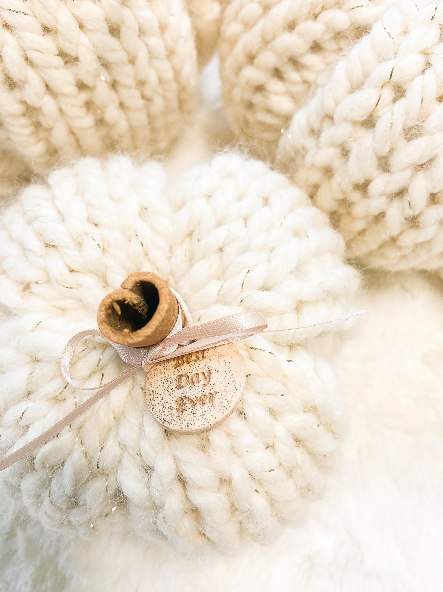 Knit chunky farmhouse pumpkins for fall wedding decor | Thanksgiving table decor | White pumpkin home decor