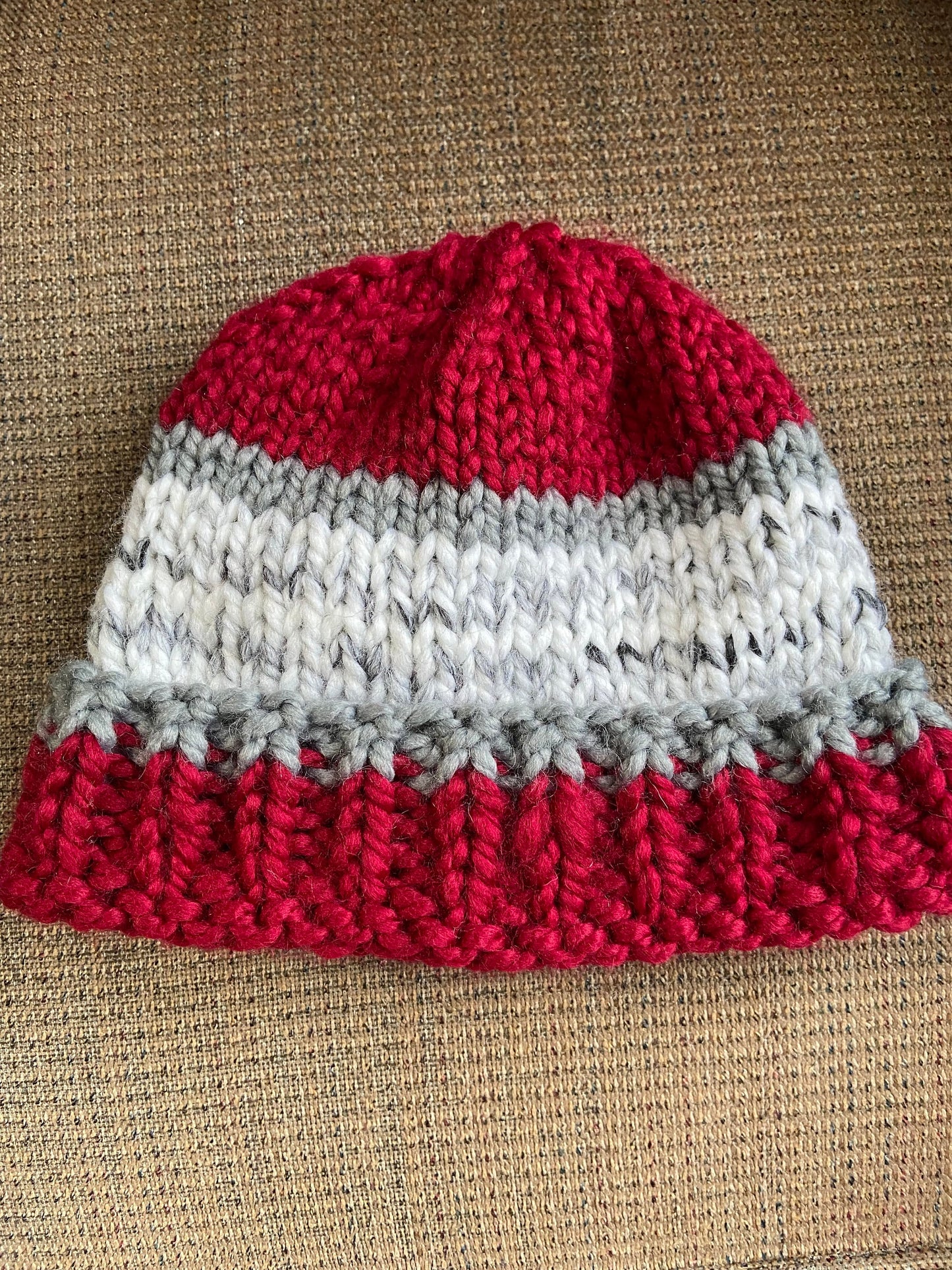 Knitting pattern|  School/ Team Spirit hat knitting Pattern| Hat knitting pattern| Beanie knitting pattern | Easy knitting pattern