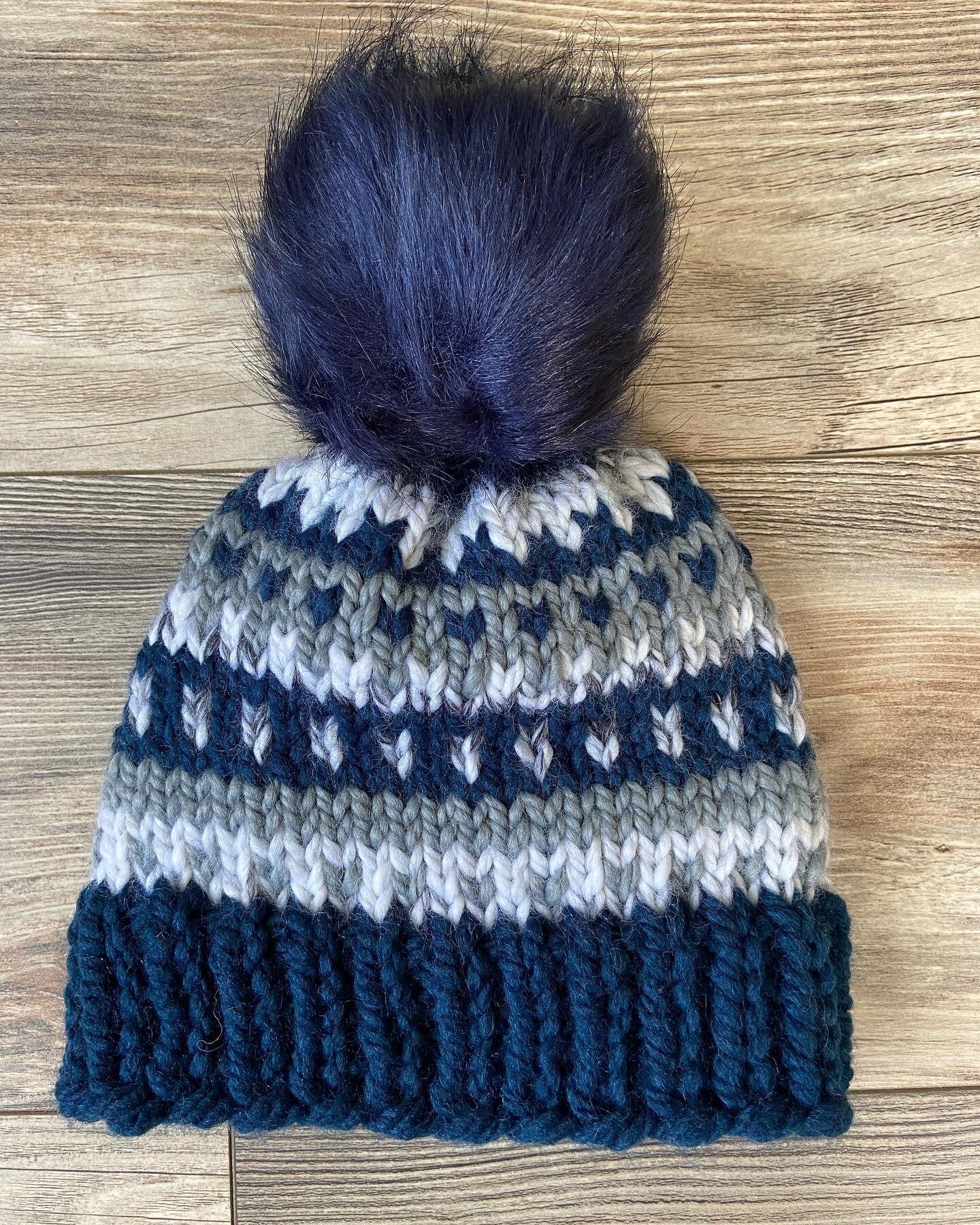 Dallas Cowboys Hat; Cowboys team colors beanie